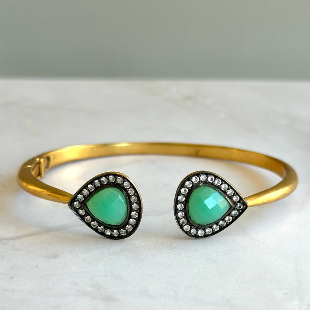 VINTAGE Bracelet Teardrop Green Stones